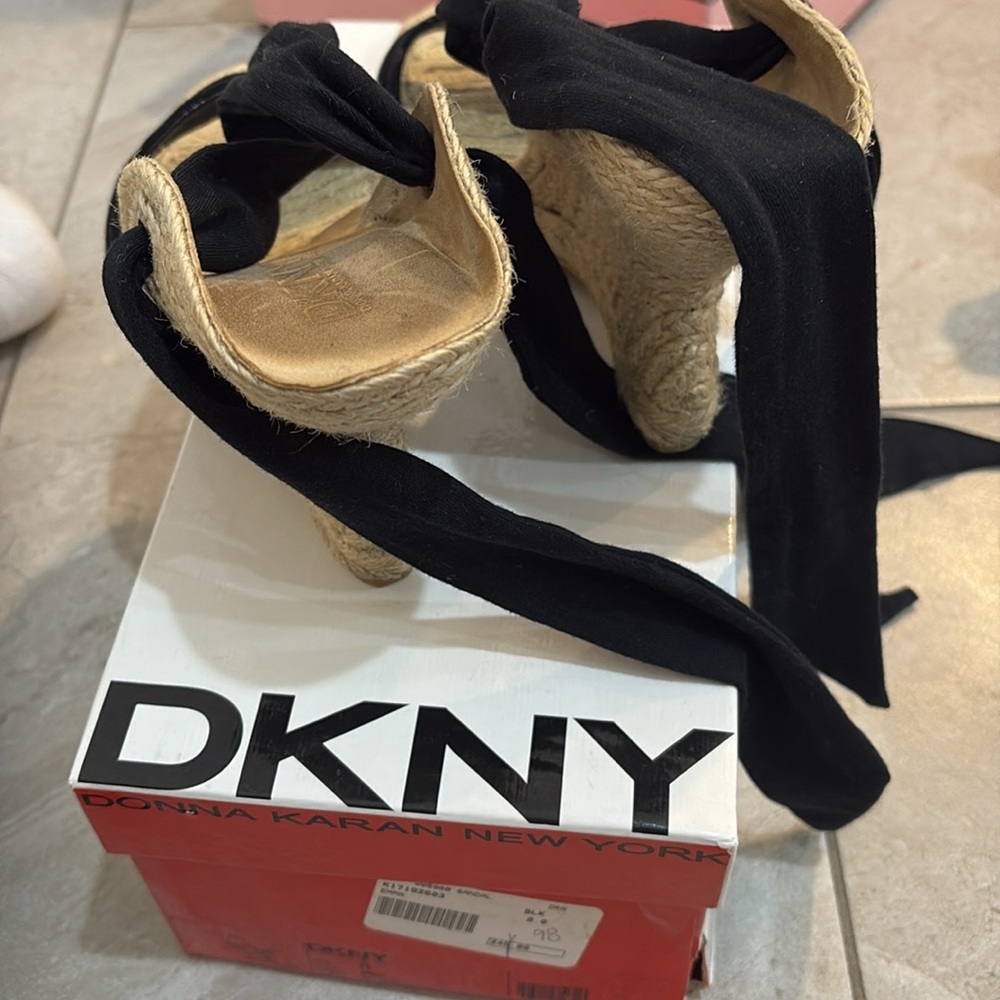 Donna Karan wedges - Picture 4 of 5